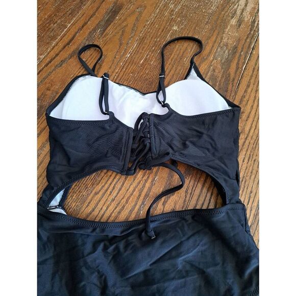 New Large Black Cut Out Criss Cross One Piece Swimsuit Bathing Suit Swimwear - Picture 3 of 3